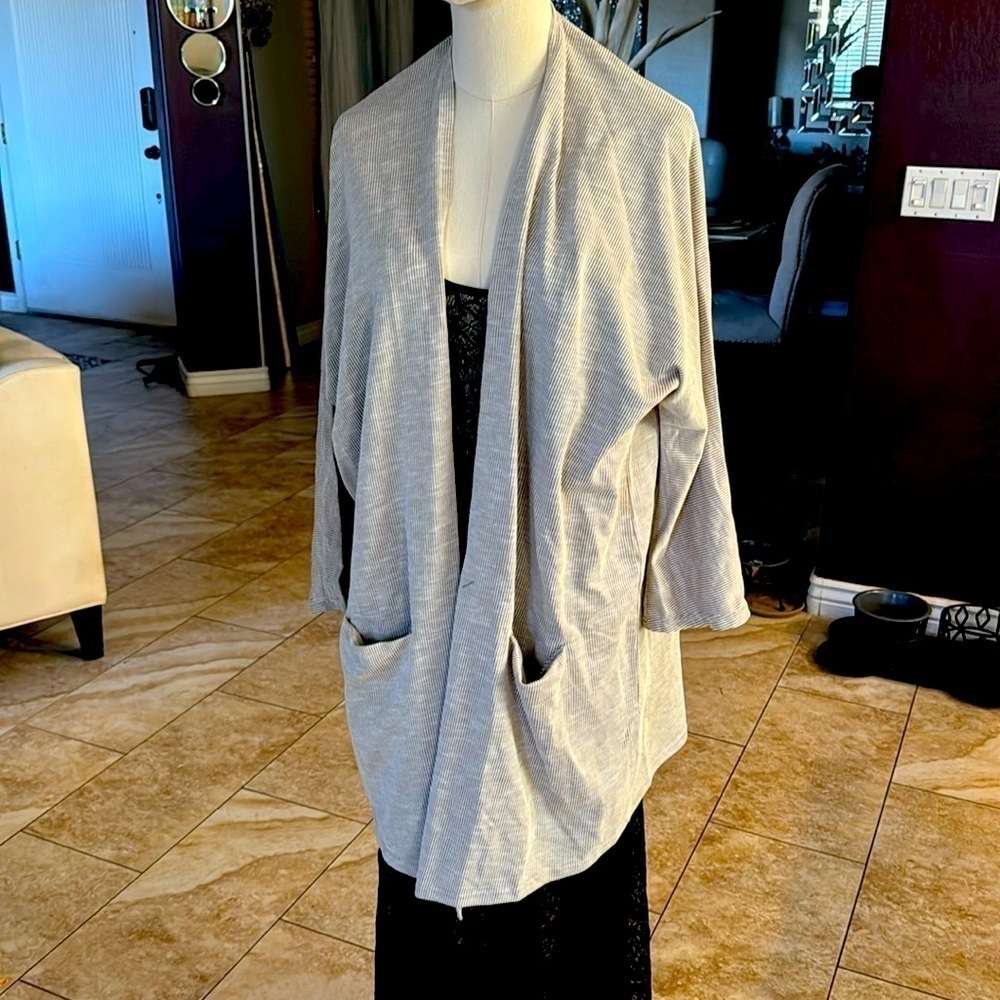 DONNI NWT Sand wash color, lightweight jacket